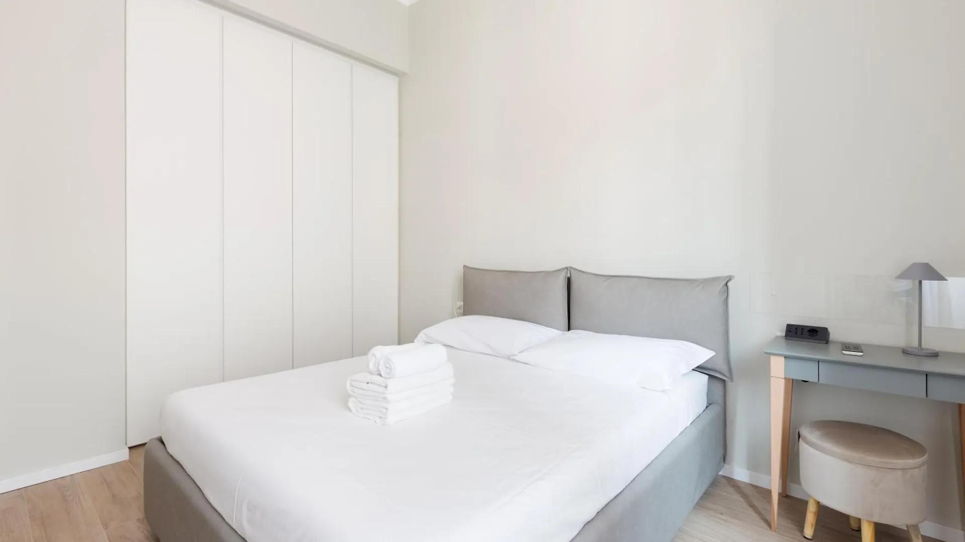 Washington Modern Apartment Милан