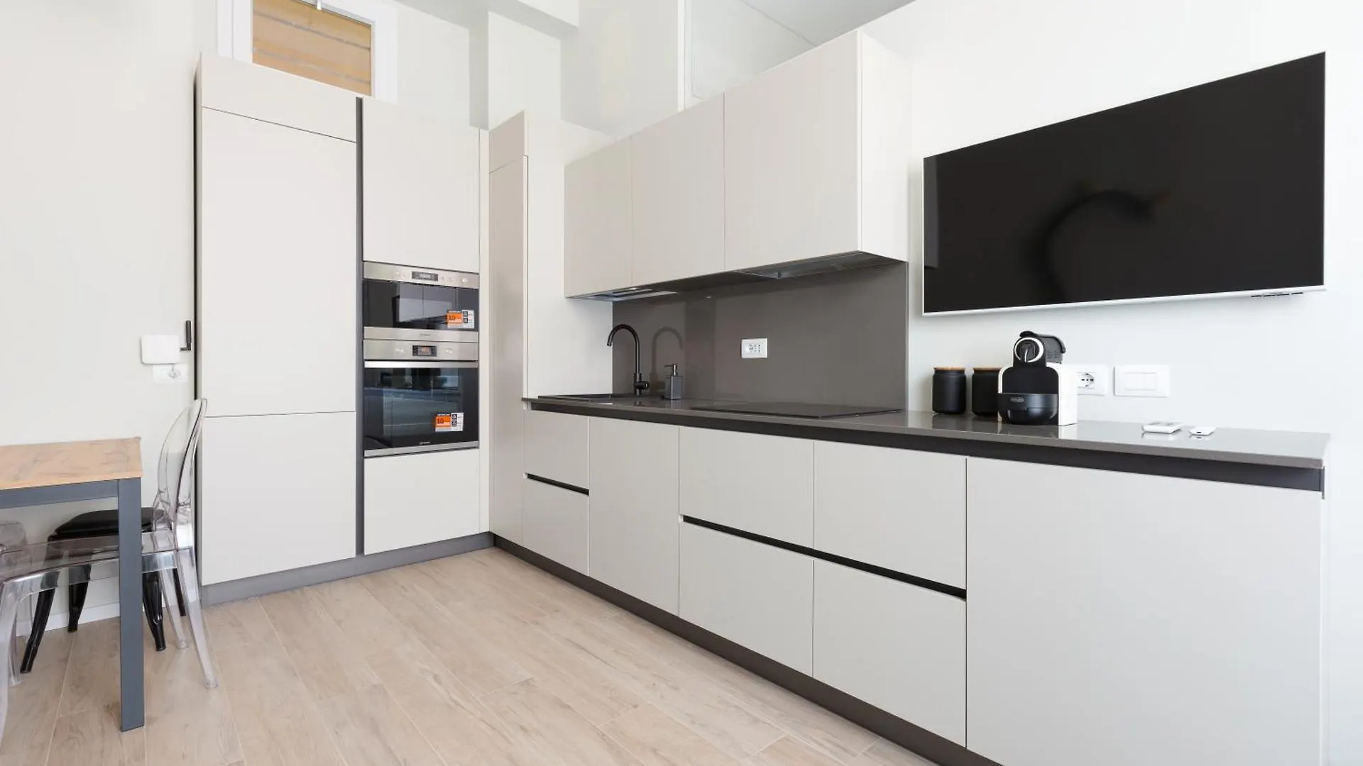 Washington Modern Apartment Mailand